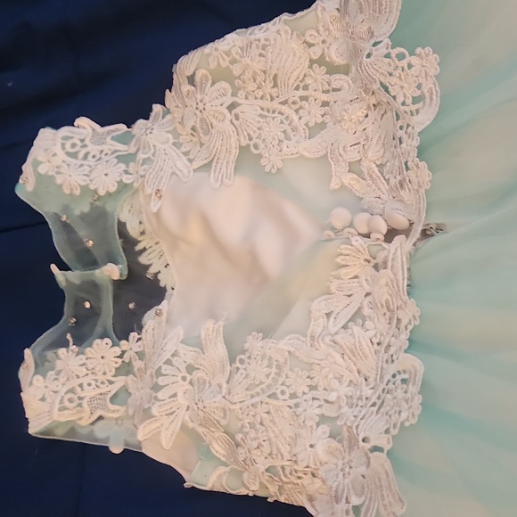 BOW DREAM 3T SLEEVELESS GORGEOUS DESIGNER BY HONG BABY GIRL PARTY DRESS - Picture 4 of 11